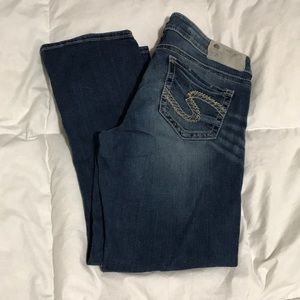 Silver “Tuesday” style capris